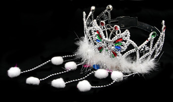 Корона принцессы, корона Снежной королевы, Корона снежинки,  карнавальная корона серебряная (узор бабочка), снежки висят на нитях из бусинок 3 цвета в пакете, Snowmen 