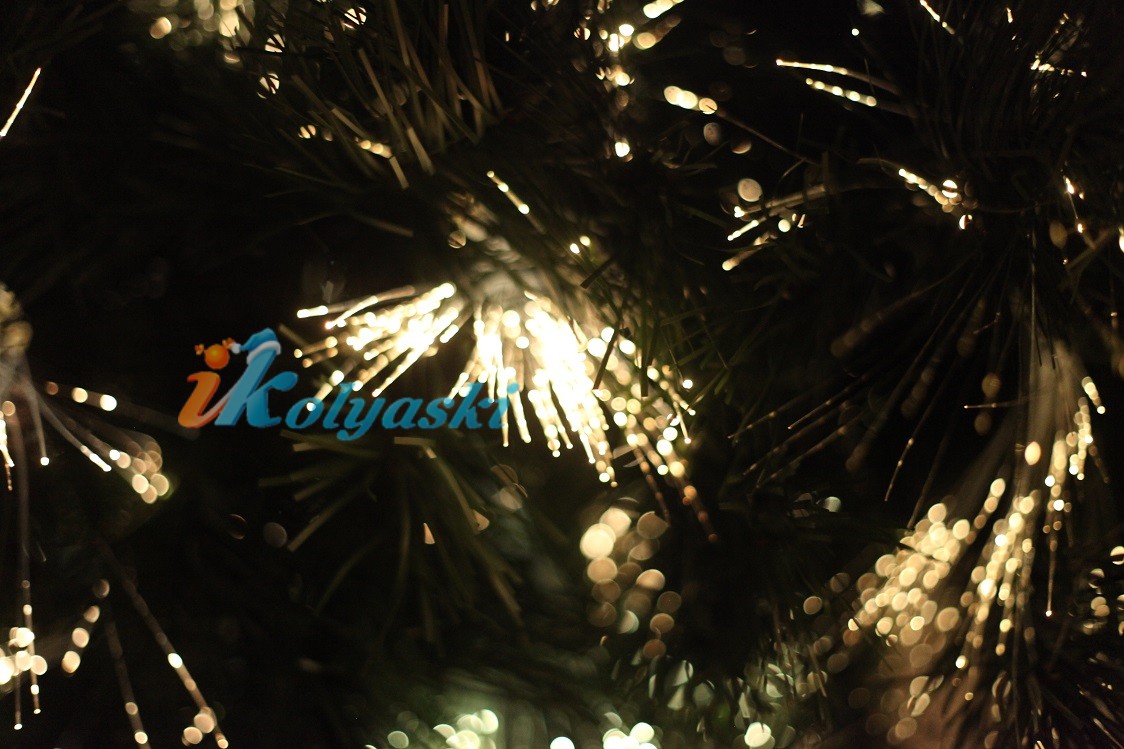 Оптоволоконная елка световод со светящимися иголками - купить с доставкой в Москве в интернет-магазине www.ikolyaski.ru заказ по телефону 8-495-648-67-02